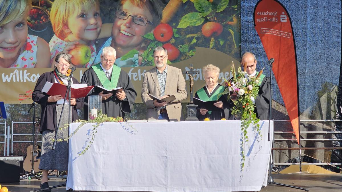 Gottesdienst zum 30. Apfeltag Gottesdienst zum 30. Apfeltag